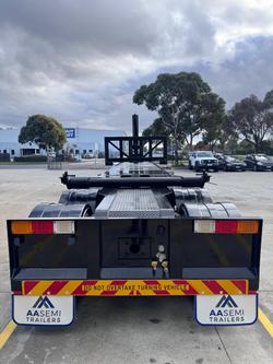 2013 Barker
                St3 20'Roll Back Tipping Skel