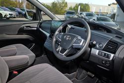 2019 Toyota Tarago GLi ACR50R Silver Pearl