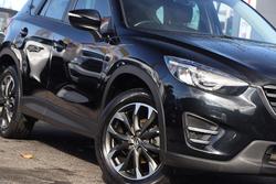 2015 Mazda
CX-5 Akera