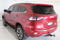 2022 Isuzu
MU-X LS-T