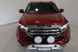 2022 Isuzu
MU-X LS-T