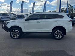 2022 Isuzu
MU-X LS-T