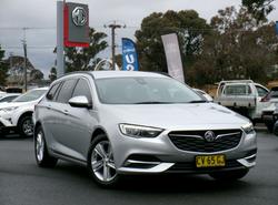 2019 Holden
Commodore LT