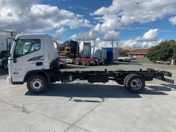 2025 Hyundai Mighty EX4/6 White