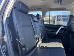 2023 Toyota
Landcruiser Prado Kakadu