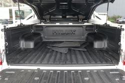 2022 Toyota
Hilux SR5