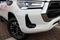 2022 Toyota
Hilux SR5