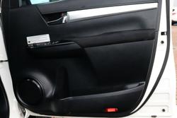 2022 Toyota
Hilux SR5