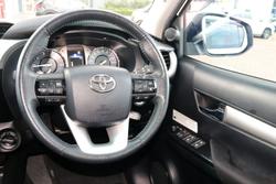 2022 Toyota
Hilux SR5