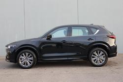 2025 Mazda
CX-5 G35 Akera