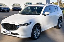 2022 Mazda
CX-5 Akera