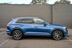 2019 Volkswagen
Touareg 190TDI Launch Edition