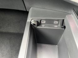 2025 Peugeot 5008 Allure Hybrid P74 MY25 Titanium Grey