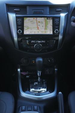 2022 Nissan
Navara ST-X