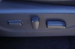 2022 Nissan
Navara ST-X