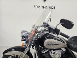 2010 Kawasaki VULCAN 1700 NOMAD Black