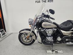 2010 Kawasaki VULCAN 1700 NOMAD Black