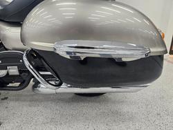 2010 Kawasaki VULCAN 1700 NOMAD Black