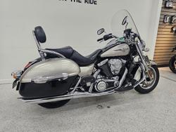 2010 Kawasaki VULCAN 1700 NOMAD Black