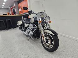 2010 Kawasaki VULCAN 1700 NOMAD Black