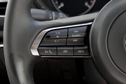 2025 Mazda
3 G20 Evolve