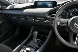 2024 Mazda
3 G20 Evolve