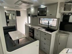 2023 JB Caravans 20'6 Dirt Road Xtreme Side Club