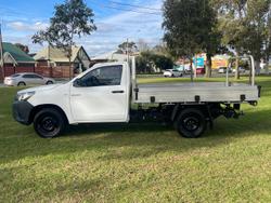 2016 Toyota
Hilux Workmate