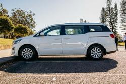 2020 Kia
Carnival S