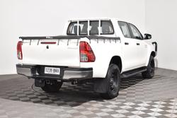 2020 Toyota
Hilux SR