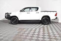 2020 Toyota
Hilux SR