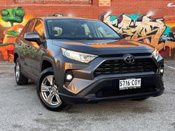 2022 Toyota
RAV4 GX