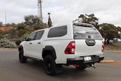 2020 Toyota
Hilux Rugged X