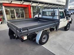 2018 Toyota
LandCruiser WorkMate