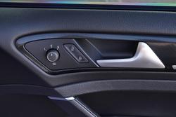 2016 Volkswagen
Golf R