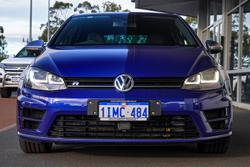 2016 Volkswagen
                Golf R