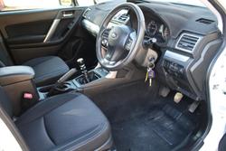 2015 Subaru
Forester 2.0i-L