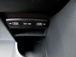 2024 Hyundai
                STARIA LOAD 
