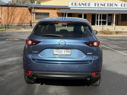 2017 Mazda
CX-5 Maxx