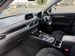 2017 Mazda
CX-5 Maxx