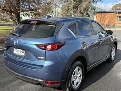 2017 Mazda
CX-5 Maxx
