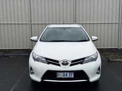2014 Toyota
Corolla Ascent Sport S-CVT