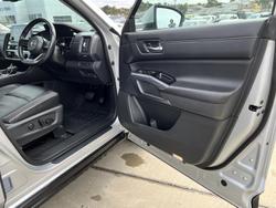 2022 Nissan
Pathfinder Ti