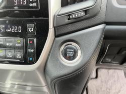 2017 Toyota
Landcruiser GXL