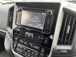 2017 Toyota
Landcruiser GXL