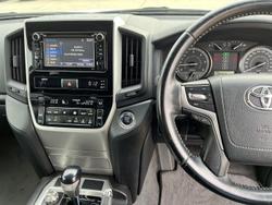 2017 Toyota
Landcruiser GXL