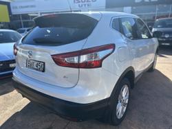 2016 Nissan
QASHQAI ST