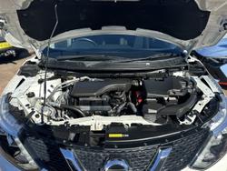 2016 Nissan
QASHQAI ST