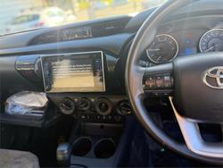 2019 Toyota
Hilux SR