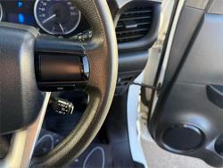 2019 Toyota
                Hilux SR